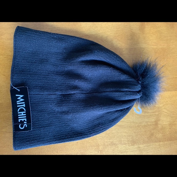 Women’s Mitchie’s Matching Pom Hat with Fox Pom - Picture 2 of 3